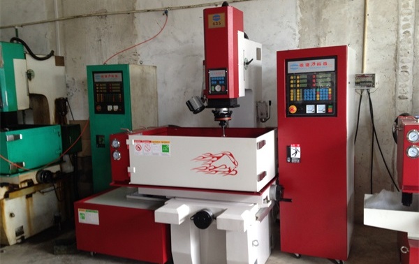 數控火花機 數控火花機